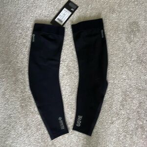 GORE shield arm warmers